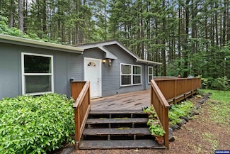 439 Chamberlain Rd, Falls City, OR 97344