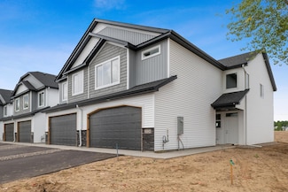 2100 Cleveland Ln S, Cambridge, MN 55008