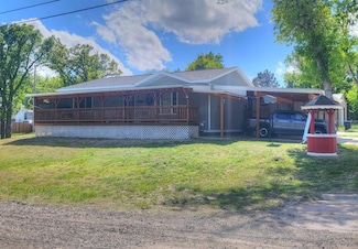 102 10th Ave, Belle Fourche, SD 57717