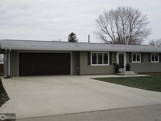 2009 W 20th St, Carroll, IA 51401