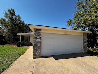 6105 5th St, Lubbock, TX 79416