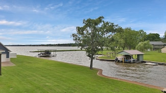 130 Rhondas Row, Kemp, TX 75143