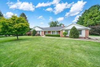 1830 Probert Rd, Jackson, MI 49203