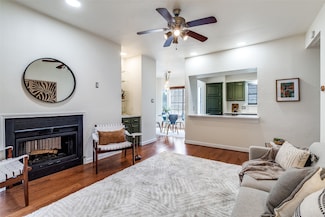 218 N Beacon St Unit 102, Dallas, TX 75214