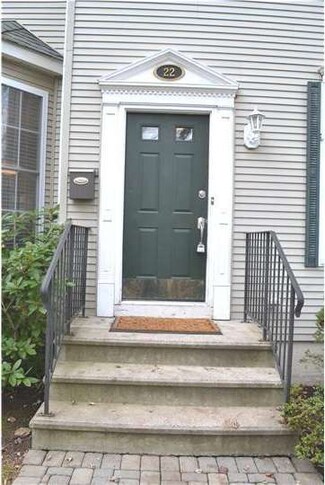 22 Pine St, Princeton, NJ 08542