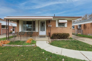 8261 Gerald Ave, Warren, MI 48093