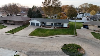 1416 Sheridan Place, Grand Island, NE 68803