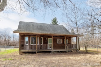 3336 Chabot Rd, Benton Harbor, MI 49022