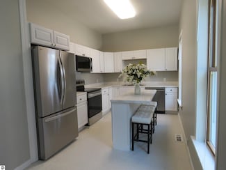 222 E Harris St, Cadillac, MI 49601