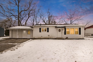 105 Farwell Ave, Sturgis, MI 49091