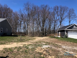 7002 Red Stag Ct, Whitehouse, OH 43571