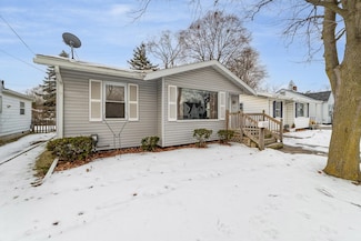 3329 Court St, Saginaw, MI 48602