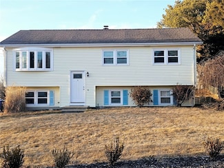3 Jovere Dr, Westerly, RI 02891