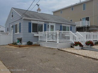 203 Anchor Dr, Seaside Park, NJ 08752