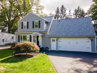 1904 Hexam Rd, Schenectady, NY 12309