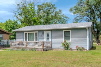 300 E Sunnydell St, Derby, KS 67037