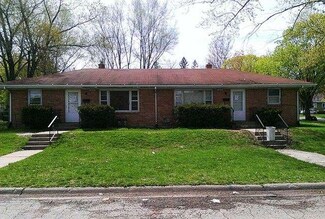 2218 Fairview Ave, Rockford, IL 61101