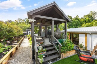 610 Whistling Swan St, Townsend, TN 37882