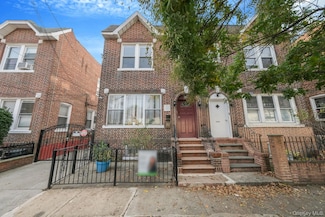 9432 94th St, Ozone Park, NY 11416
