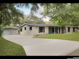 8619 Oak Ledge Dr, San Antonio, TX 78217