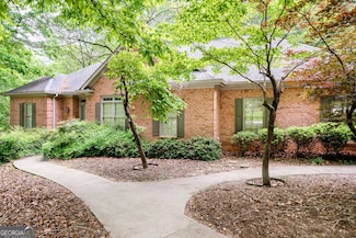 260 Emerald Lake Dr, Fayetteville, GA 30215