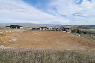 1783 River Canyon Dr, Clarkston, WA 99403