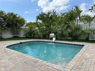 1628 Arthur St, Hollywood, FL 33020
