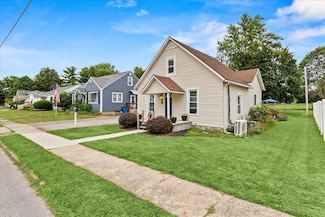 325 Washington Ave, Bellefontaine, OH 43311