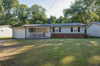 2934 E Southeast Cir, Springfield, MO 65802