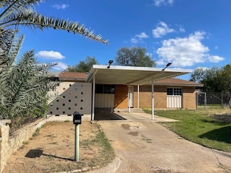 699 W Banyan Ct Unit B, Laredo, TX 78041