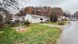 510 N 4th St, Flatwoods, KY 41139