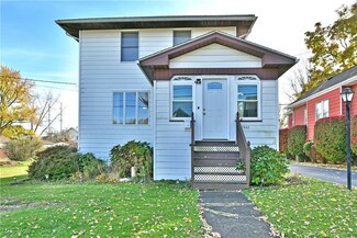 7862 2nd St, Masury, OH 44438