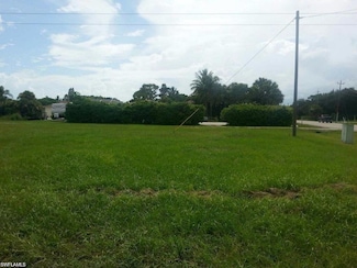 27010 Holly Ln, Bonita Springs, FL 34135