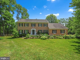 9 Deerfield Rd, Lancaster, PA 17603