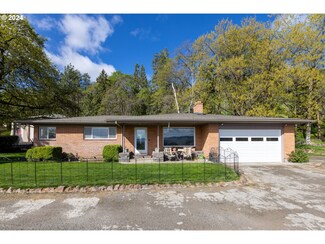 1405 Chinook St, the Dalles, OR 97058