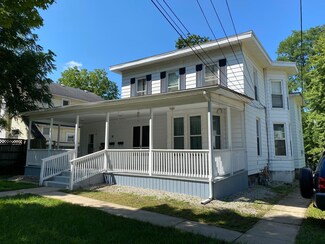 78 N West St, Hillsdale, MI 49242