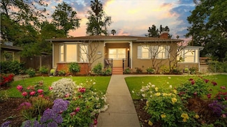 1471 E Villa St, Pasadena, CA 91106