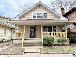 834 S 9th St, Terre Haute, IN 47807