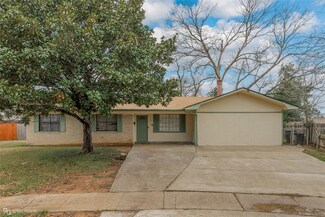 1812 Neptune Cir, Bossier City, LA 71112