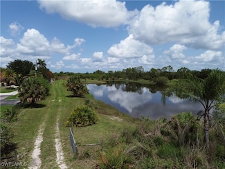 2305 Desoto Blvd N, Naples, FL 34120