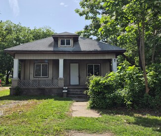 120 S Gunter St, Vinita, OK 74301