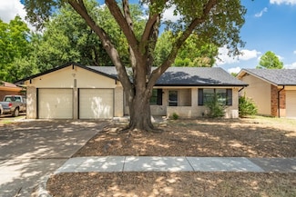 2309 Ruby Rd, Irving, TX 75060