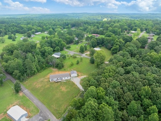 195 Glen Rich Dr, Parsons, TN 38363
