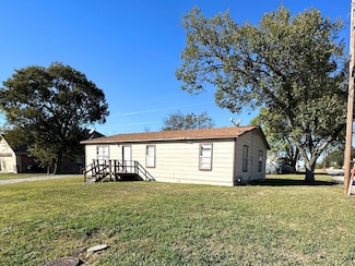 2305 Greenville St, Caddo Mills, TX 75135