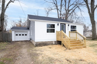 413 E Hammond St, Otsego, MI 49078