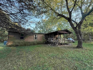 425 Meade Ln, Batesville, AR 72501