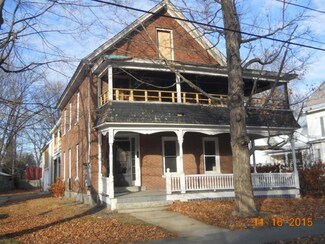 11 Bond St, Claremont, NH 03743