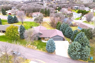 5009 E Terry Peak Ln, Sioux Falls, SD 57110