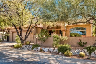6406 N Desert Wind Cir, Tucson, AZ 85750