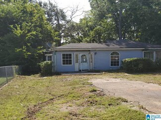 110 Houston Dr, Bessemer, AL 35020